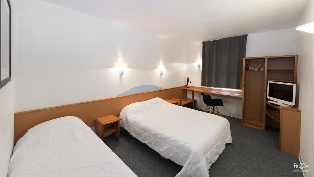 Hotel First Rodez Room photo